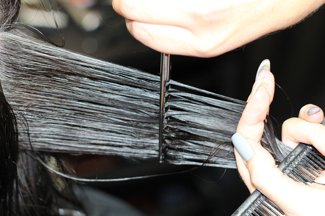 Haar knippen de basis